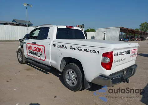 2017 Toyota Tundra Sr5 5.7L V8 z USA, uszkodzony, nr VIN 5TFRW5F18HX228155